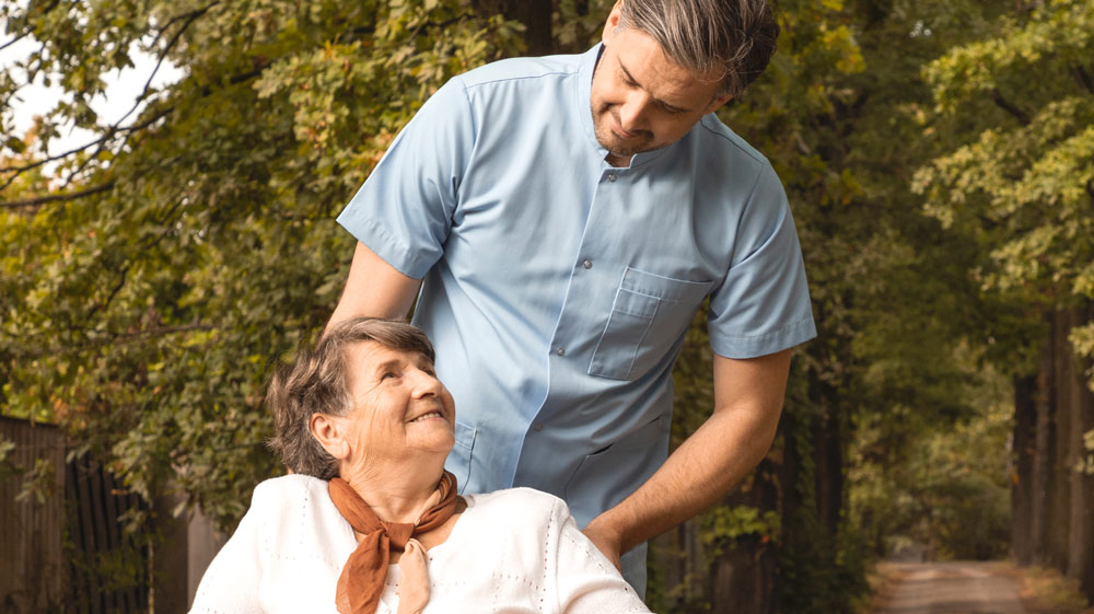 busqueda-empleados-hogar-cuidadores-internos